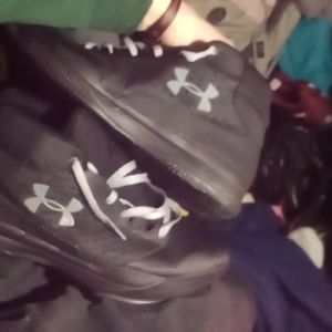Under armor black and gray sneakers
